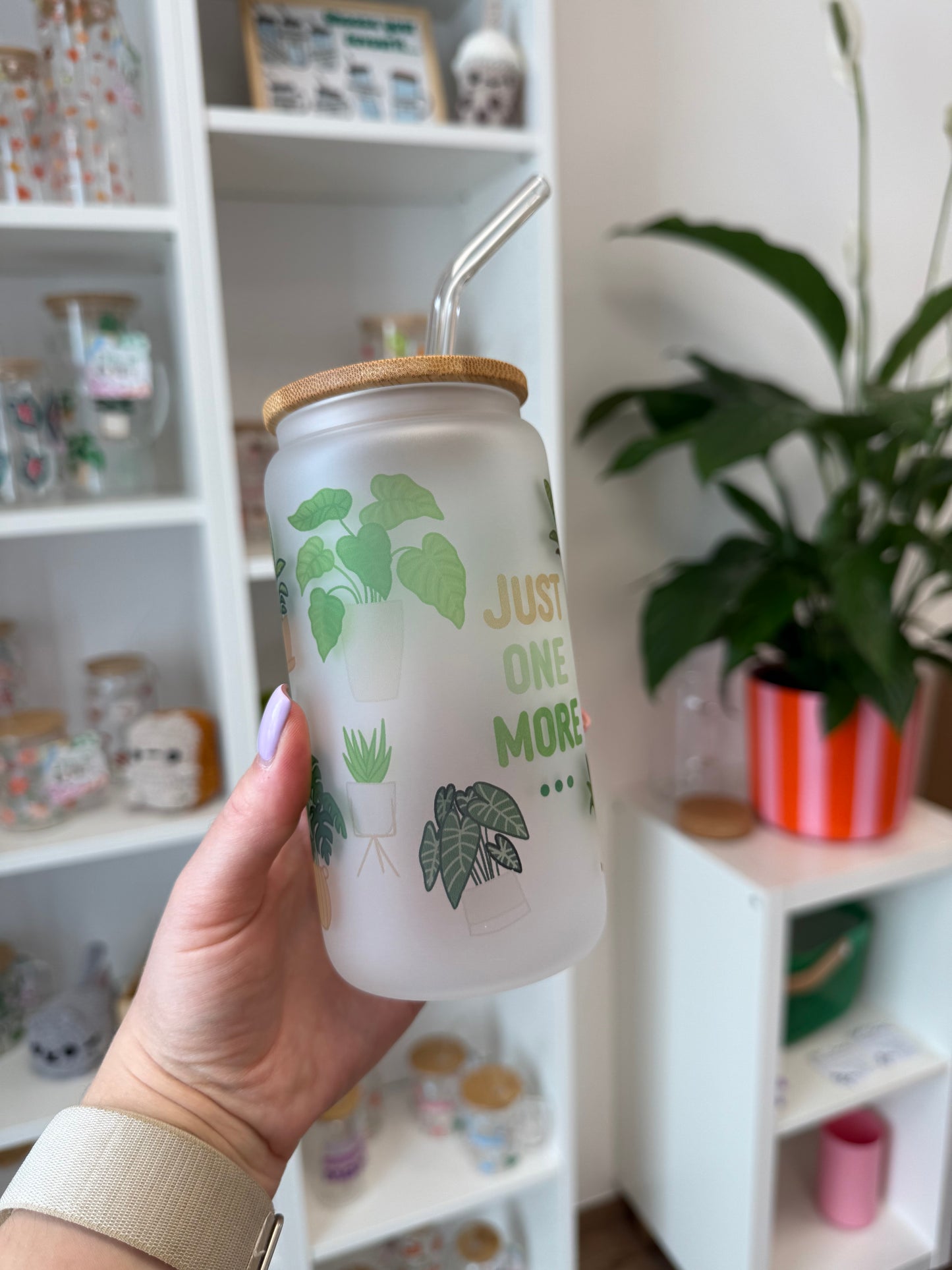 Glass Cup "Just one more plant“ milchig 16oz