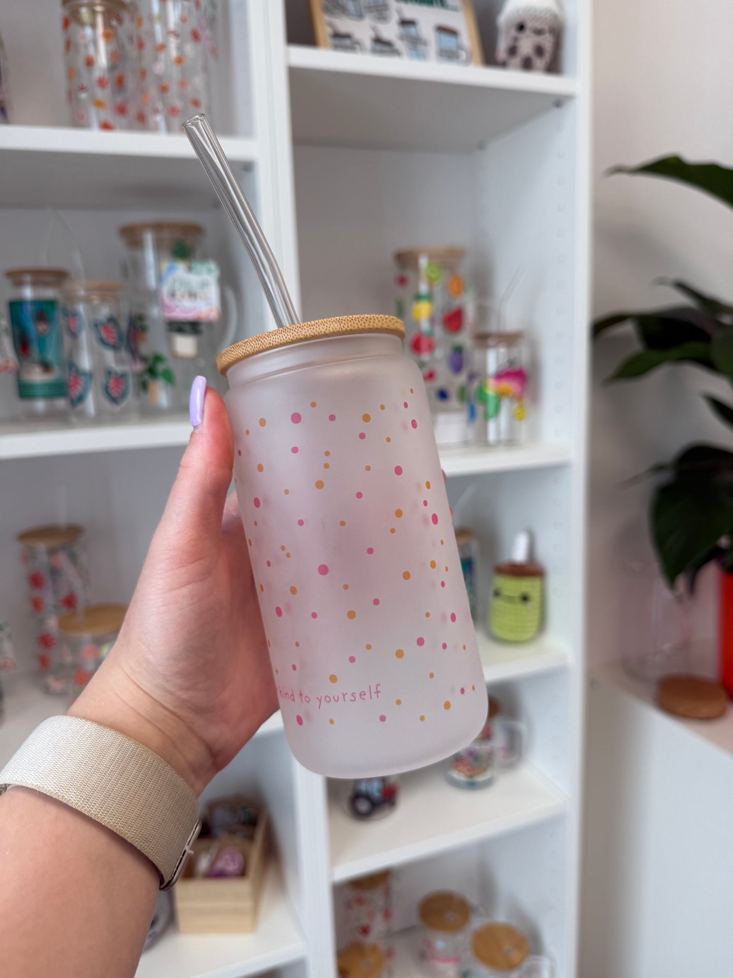 Glass Cup "Be kind to yourself“ milchig 16oz