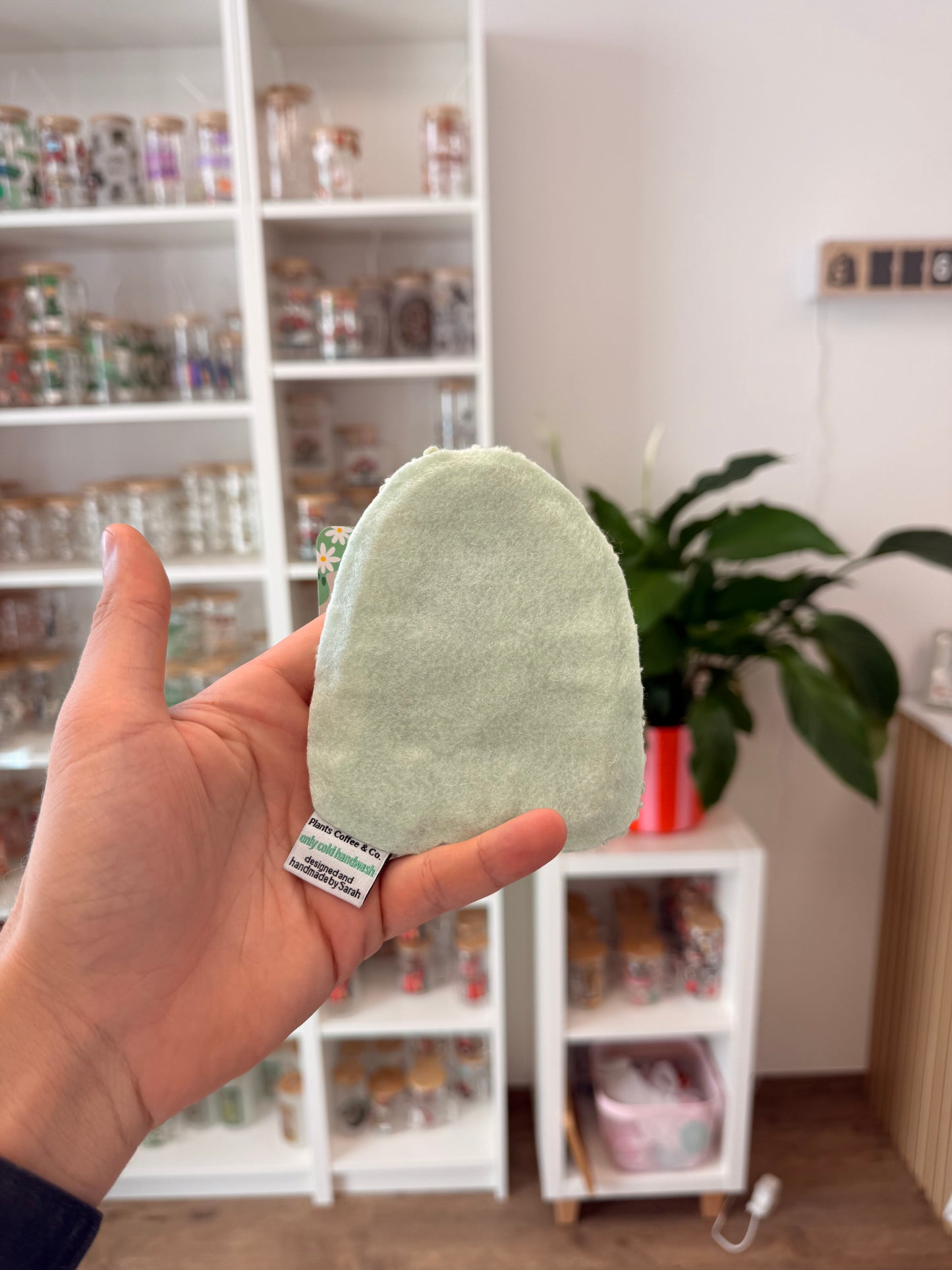 Mugrug "Ghost" mint