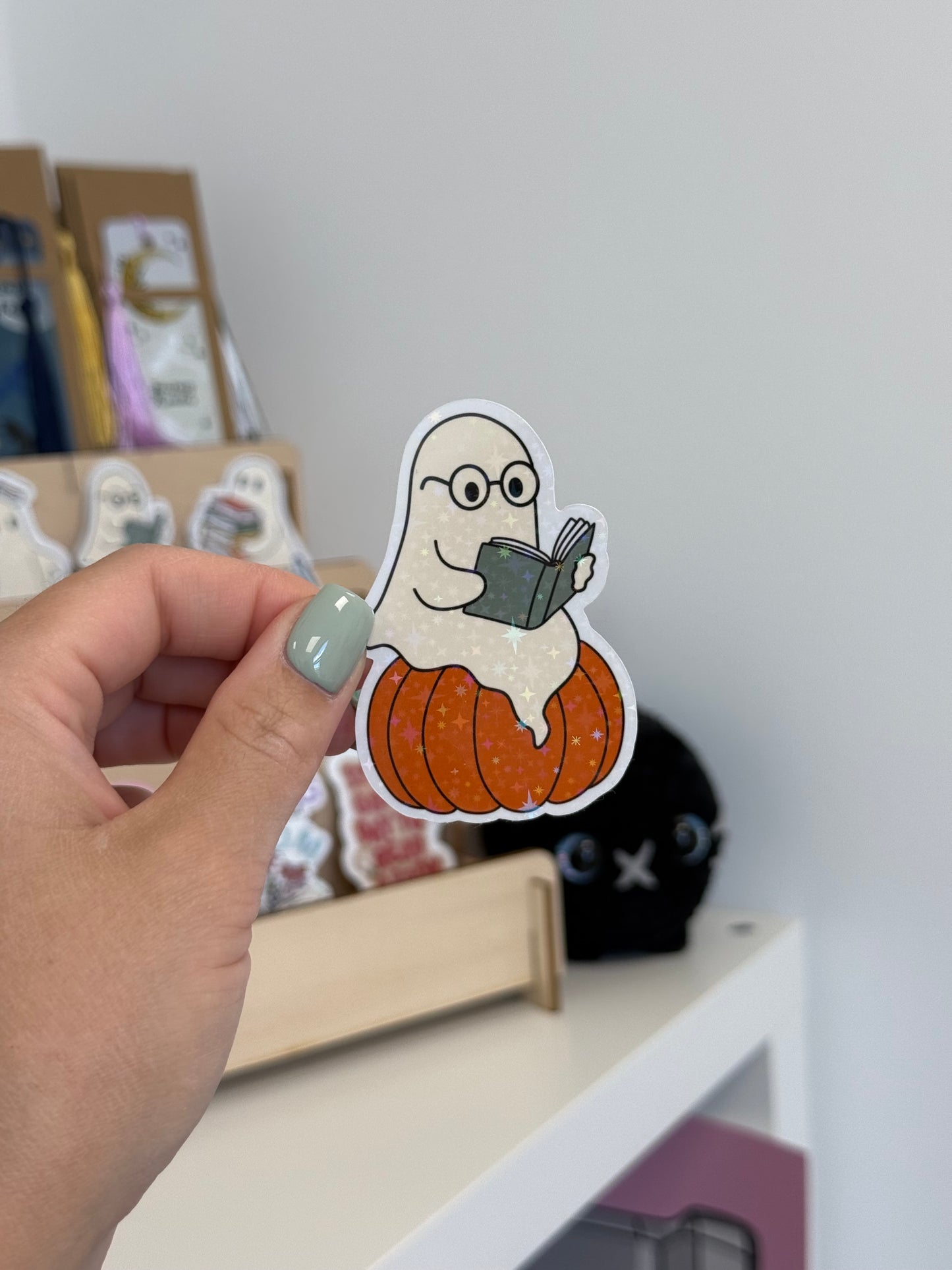 Sticker "nerdy book ghost"